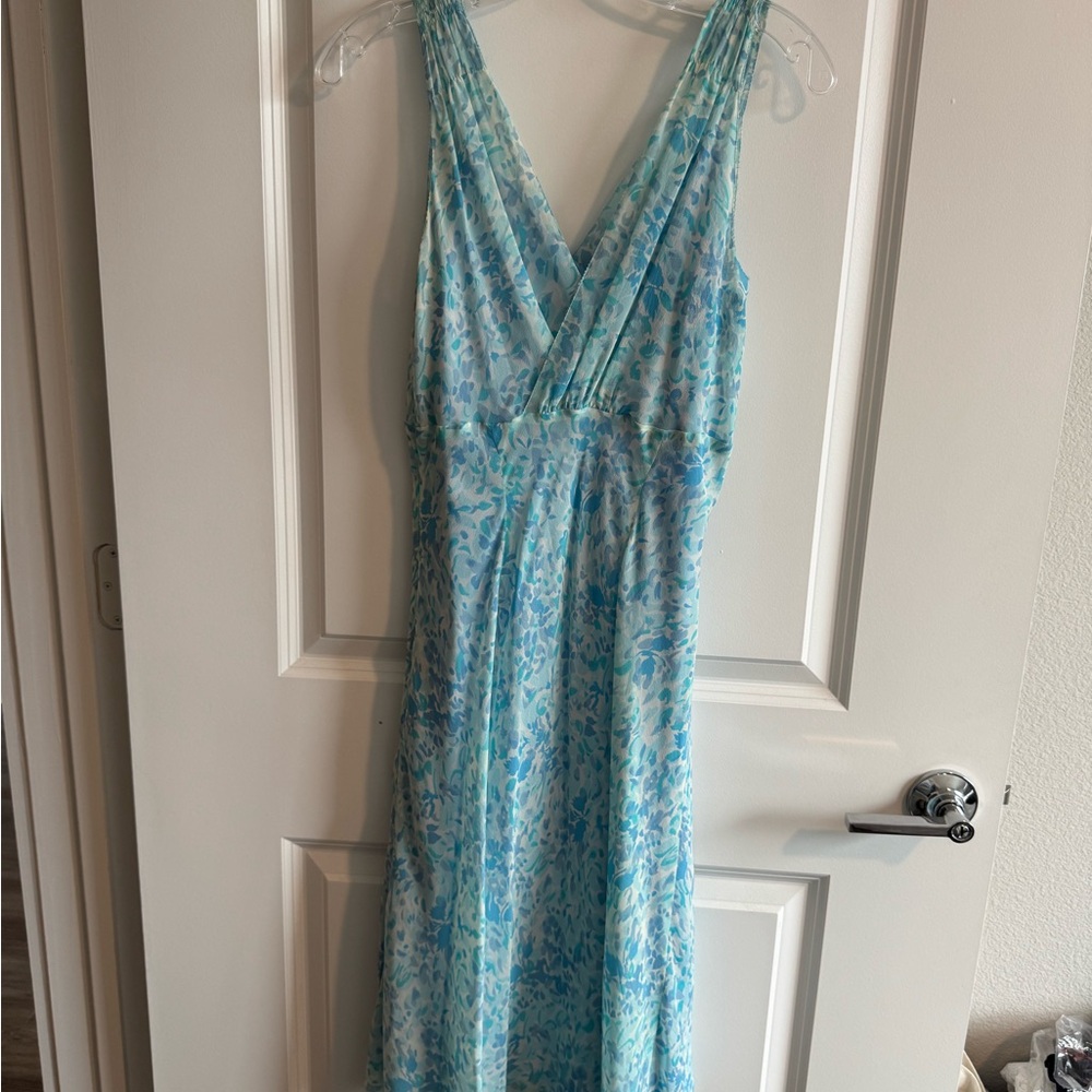 Elegant Blue Floral Dress